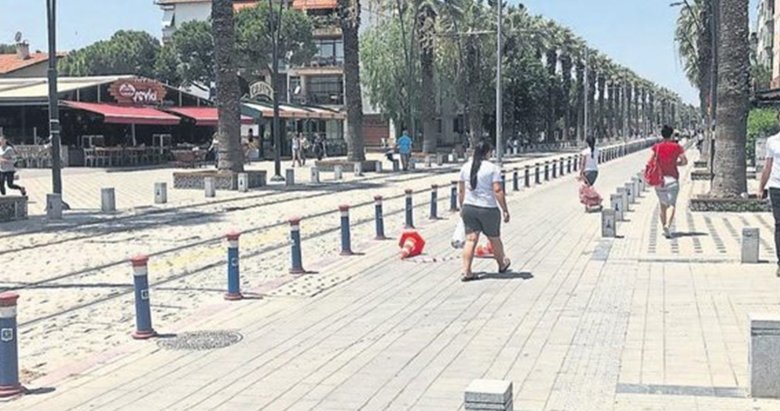 Tramvay yolu yüzünden itfaiye sokağa giremedi