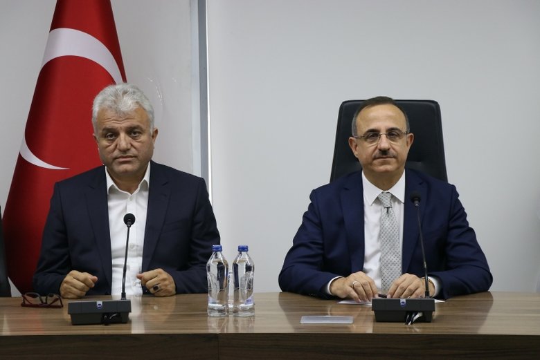 AK Partili Sürekli'den İzmirli depremzedeler için kredi müjdesi