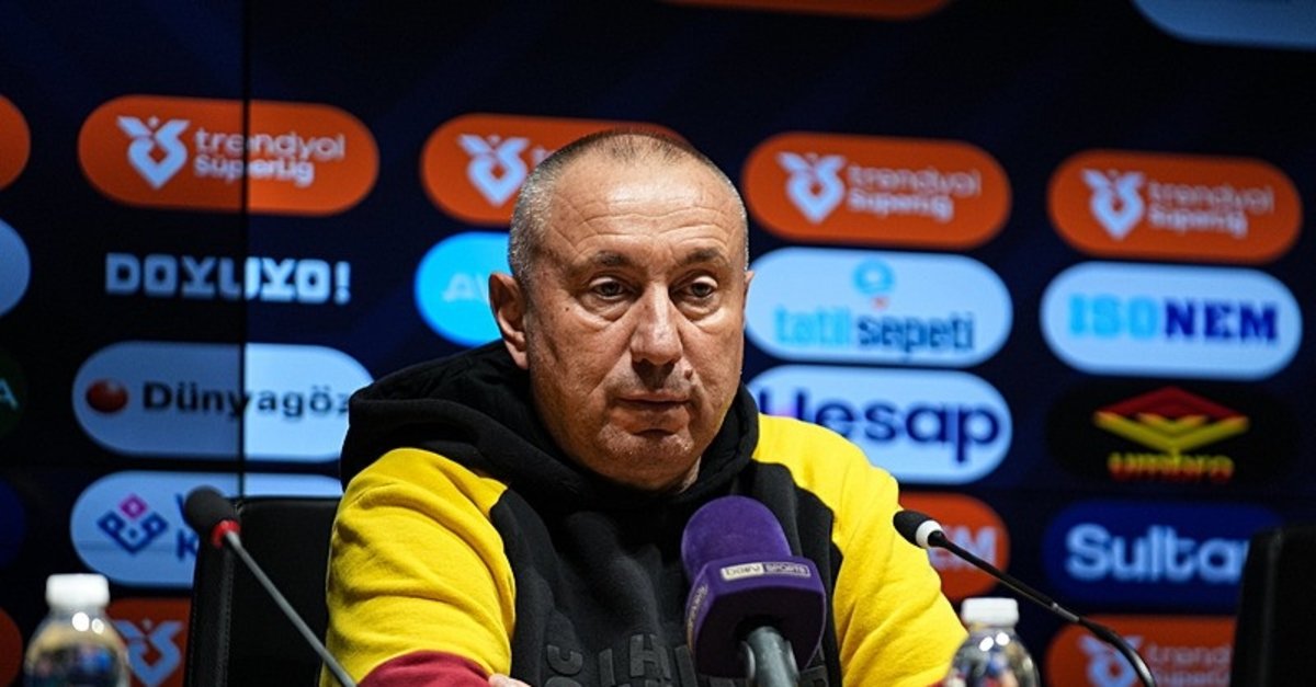 Göztepe'nin teknik adamı Stoilov konuştu: Zor bir maç oldu