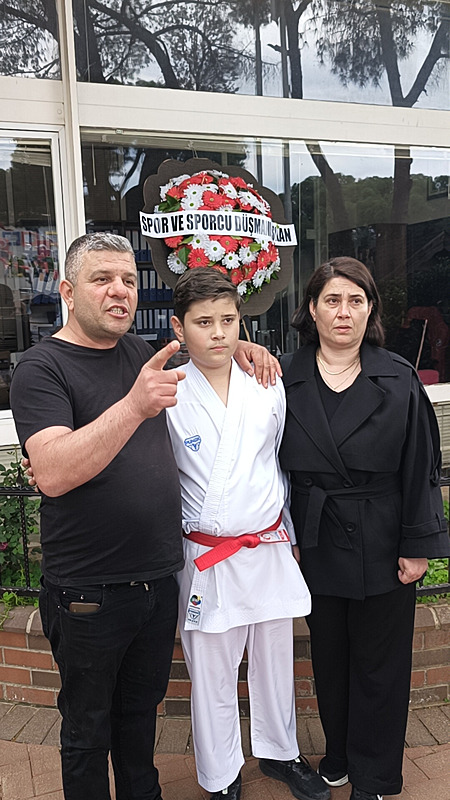 aydinda-chpli-baskani-elestirdi-fatura-ogluna-kesildi-1778009269279.png