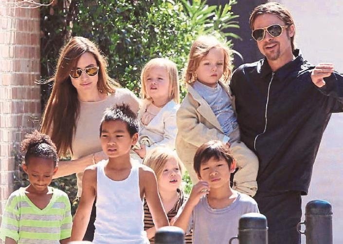 Kariyer de yaptılar bol bol çocuk da...