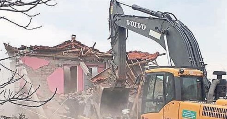 151 Hasarli Binanin Yikimi Tamamlandi Manisa Haberleri