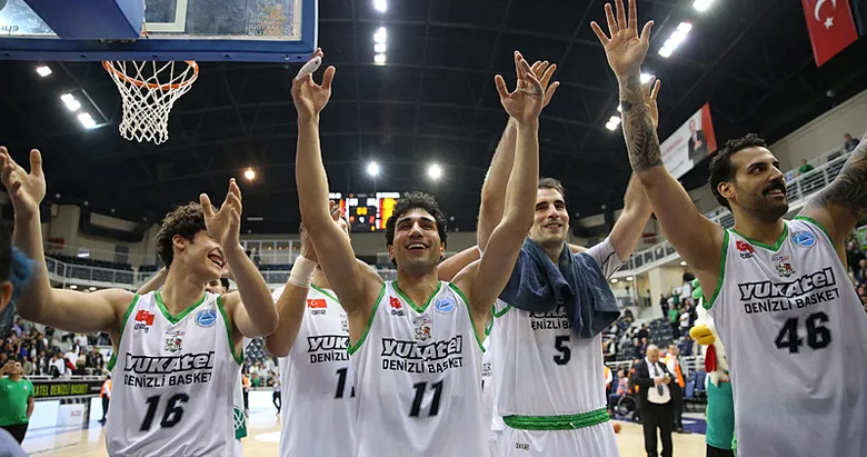 Denizli Basket’in fikstürü yoğun