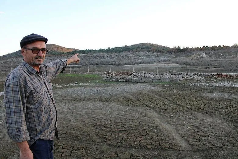 Baraj suyu çekildi, 2 bin yıllık tarihi köprü gün yüzüne çıktı