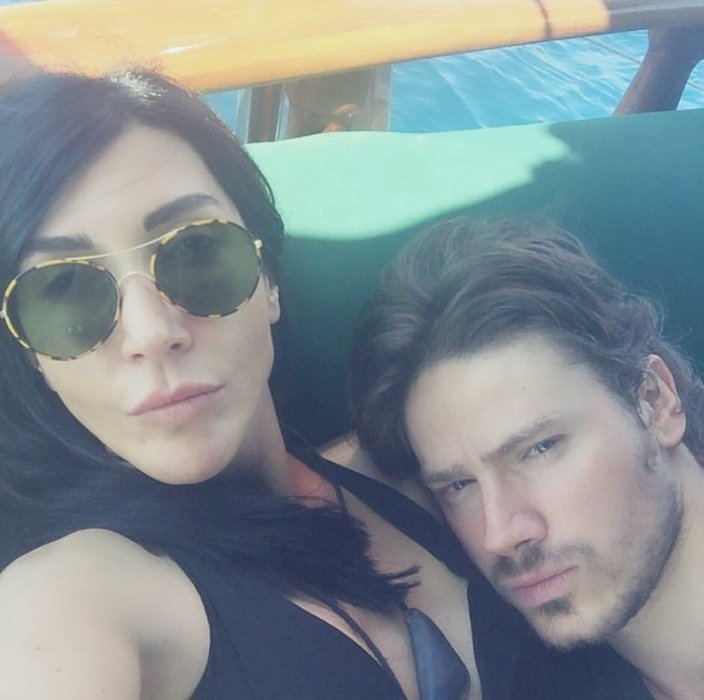 Hande Yener’in sevgilisi Ümit Cem Şenol’dan ayrılma nedeni şaşırttı