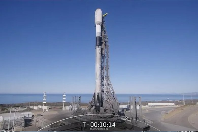 Fergani Uzay’ın ilk uydusu uzaya fırlatıldı