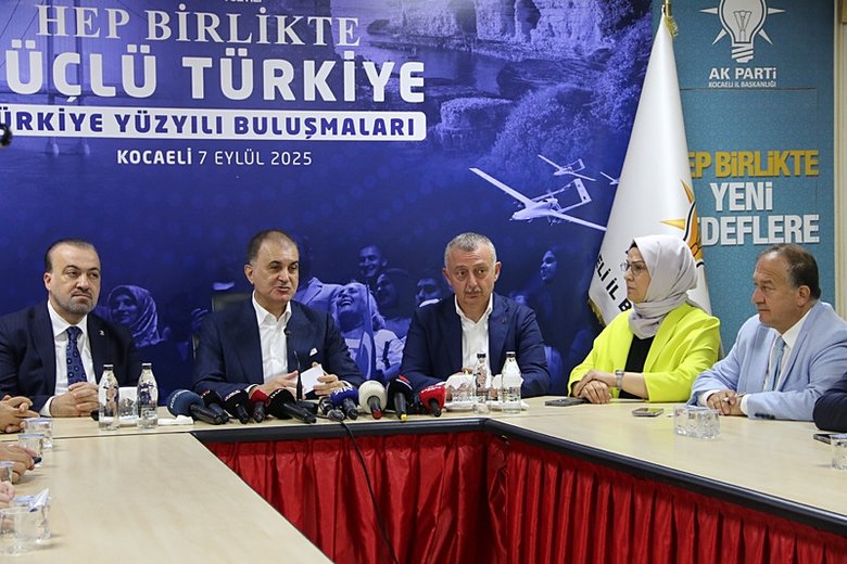 AK Parti Sözcüsü Ömer Çelik: Özel’in siyasi problemi var