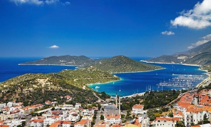 Tatil bölgelerindeki kıyı işgaline karşı yeni uygulama başlıyor! Bakan Özhaseki duyurdu