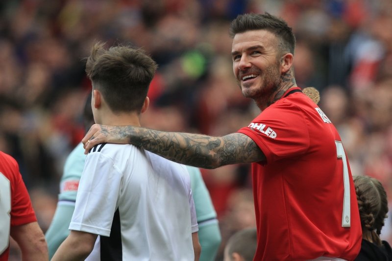 David Beckham yeniden sahalarda! David Beckham ve Victoria Beckham�ın