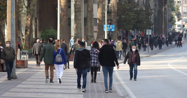 Bilim Kurulu Üyesi Turan’dan yılbaşı uyarısı: Sonuçları çok kötü olur