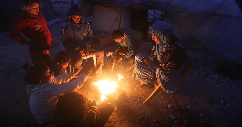 Gazze’de 2 aylık Sıla bebek soğuktan öldü!