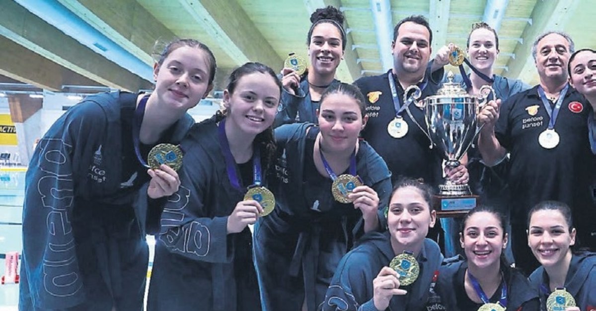 Göztepe su topunda Avrupa şampiyonu