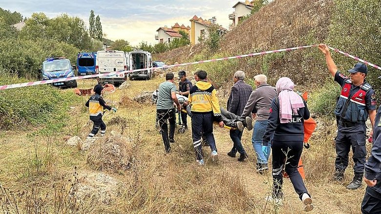 Kütahya’da piknik faciası! İki çocuğunu kurtardı; kendisi sudan çıkamadı