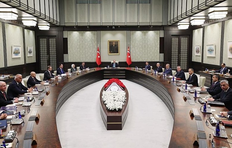 Başkan Erdoğan’ın verdiği ’değişim’ sinyali sonrası Kabine toplanıyor! Masada hangi konular var?