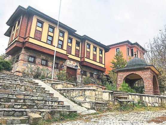 Evliya Çelebi’nin memleketi çini diyarı Kütahya