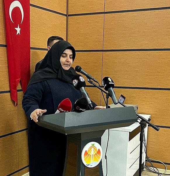 Şehit polis memuru Fethi Sekin, mezarı başında dualarla anıldı