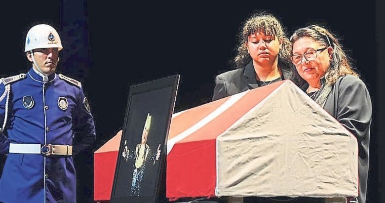 Muazzez Abacı’ya duygu yüklü veda