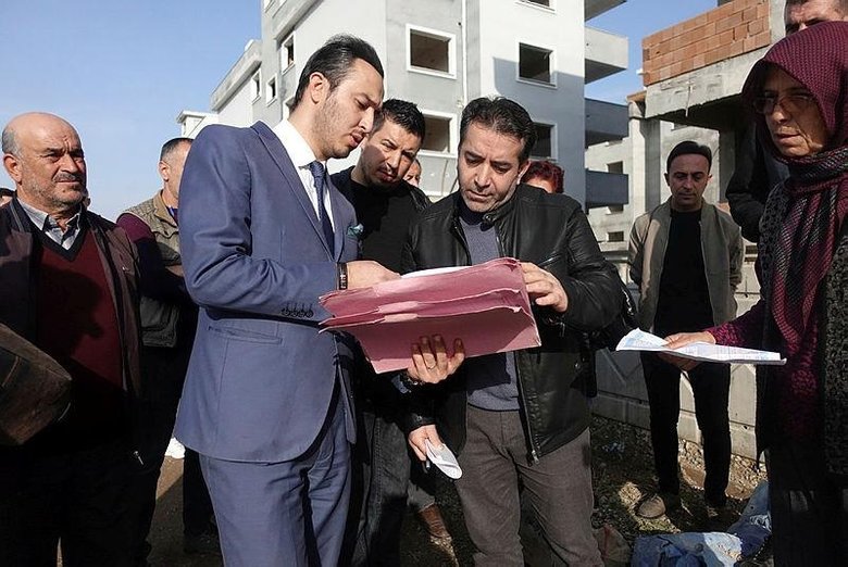 İzmir’de emlak vurgunu! Sahipli daireleri satmışlar...