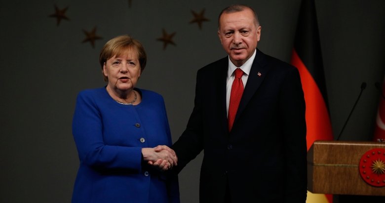 Başkan Erdoğan ile Merkel’den kritik görüşme