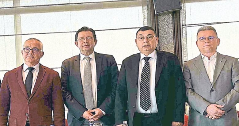 Büyük Altay’da camia sessiz kaldı