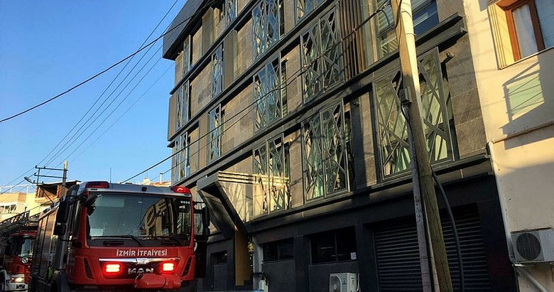 Yangın çıkan evde mahsur kalan 5 kişiyi, itfaiyeciler kurtardı