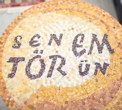 Her şey güzel bir gülümseme için