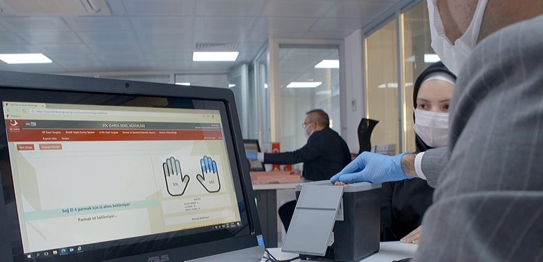 2 milyon kimlik belgesi yerli parmak izi tanıma sistemiyle hazırlandı