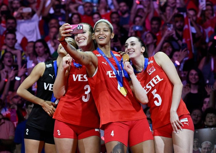 Filenin Sultanı Cansu Özbay kimdir? İzmirli mi?