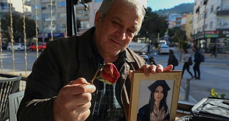 İzmir’deki depremde kızını kaybeden baba yürekleri dağladı! Tek tesellisi ondan kalan eşyalar