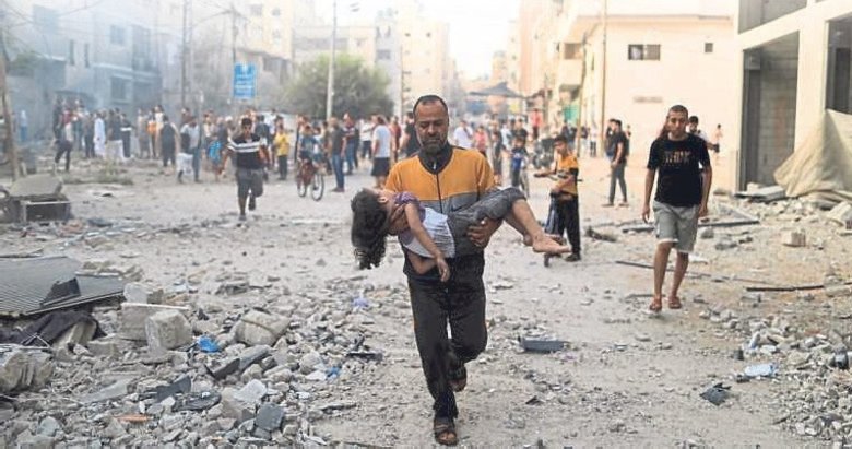 Gazze soykırımını yazdı, İsrail’in zulmüne uğradı