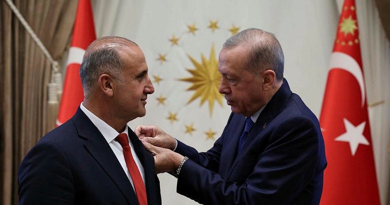 İncirliova Belediye Başkanı Kaya AK Parti’ye geçti