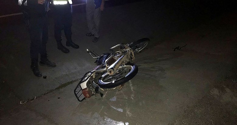 Afyonkarahisar’da otomobile çarpan motosikletin sürücüsü öldü