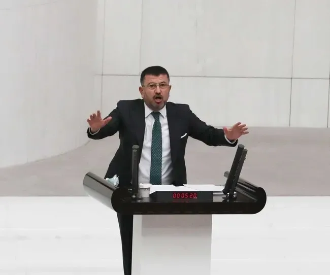 veli-agbabanin-yegeni-ahmet-can-agbaba-ve-sadik-can-koksal-tutuklandi-1783200384280.jpeg