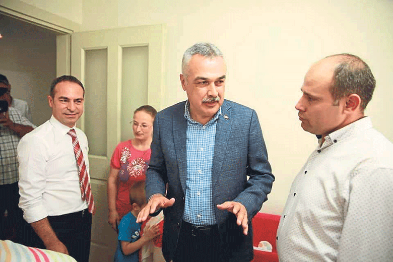 Aydınlı üçüzlere yardım eli uzandı