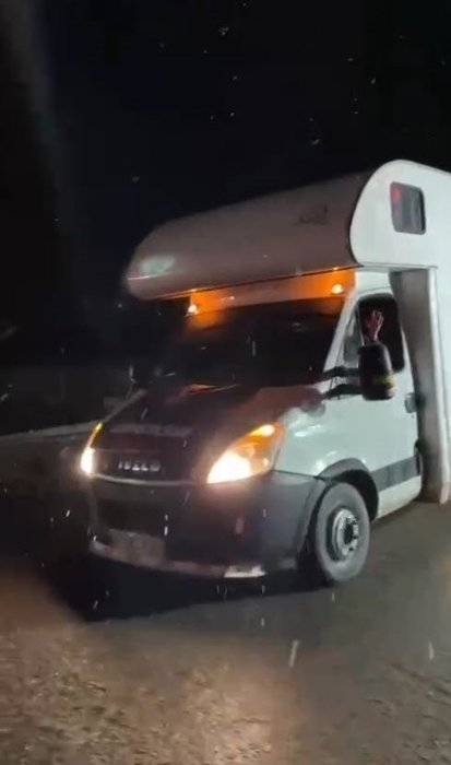 Yapımcı Mehmet Bozdağ duyurdu: Set karavanları ve jeneratörler yola çıktı