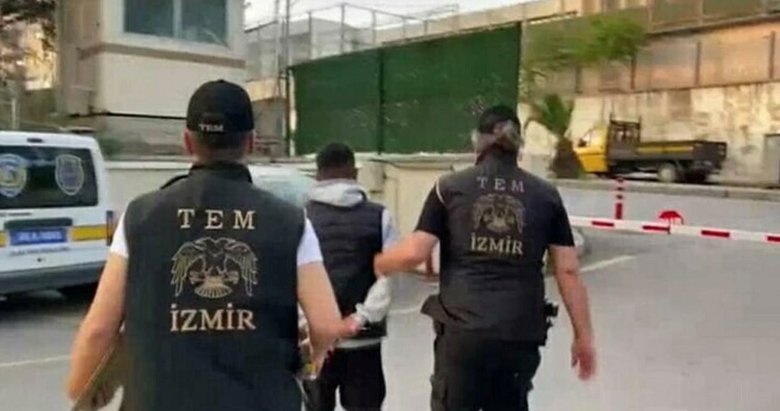 İzmir’de FETÖ’nün TSK yapılanmasına darbe