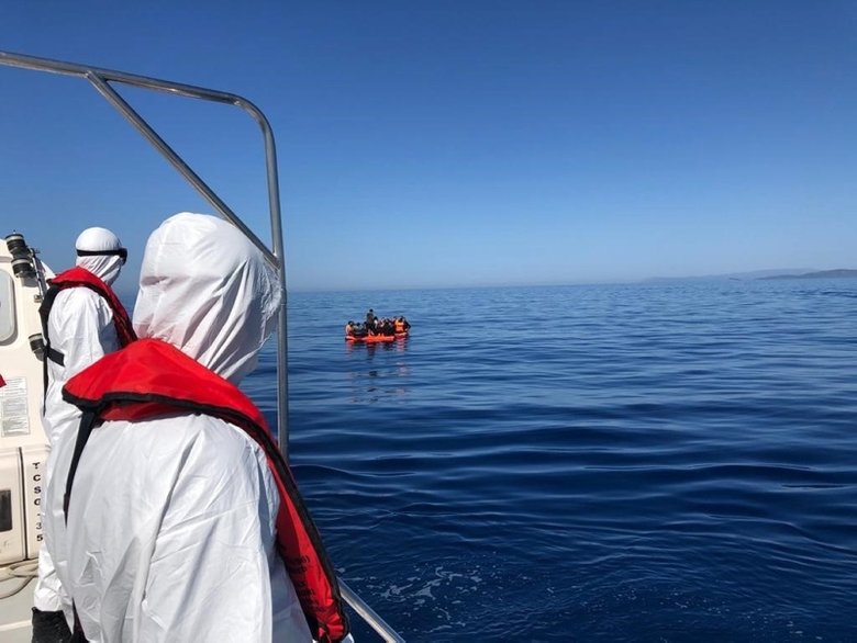 Ege Deniz Inde Insanlik Drami Turk Sahil Guvenlik Ekipleri Yetisti
