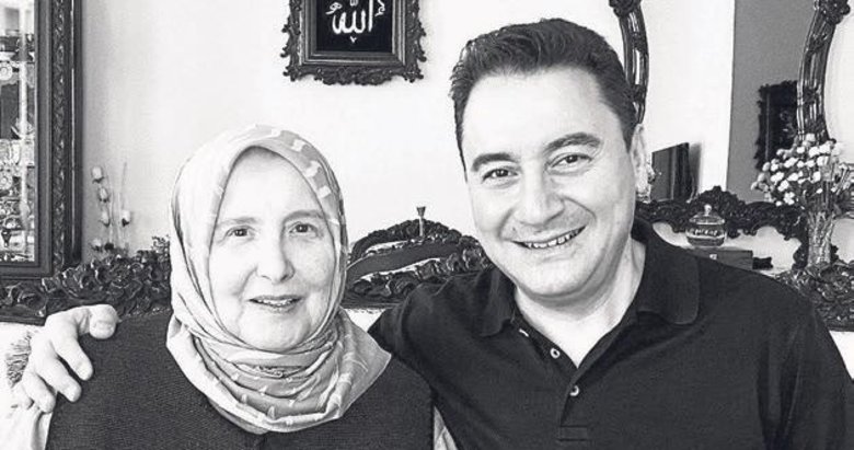 Ali Babacan’ın annesi vefat etti