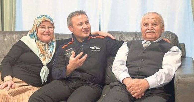 Milli astronotumuz ailesiyle buluştu