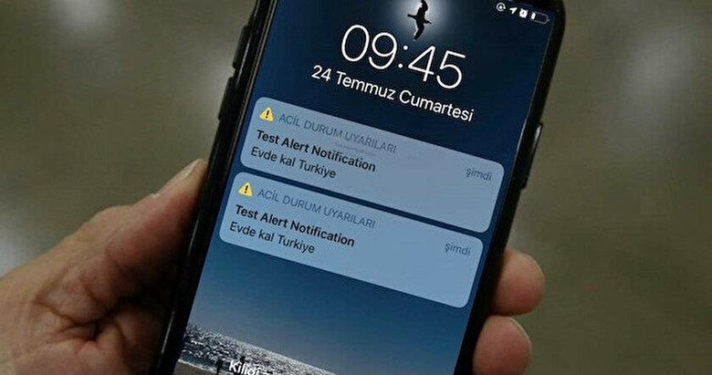 iPhone kullanıcılarını panikleten bildirim: Evde Kal Türkiye