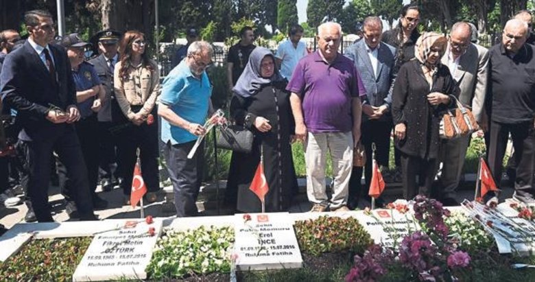 Vezneciler şehitleri terör saldırısının 9. yılında anıldı