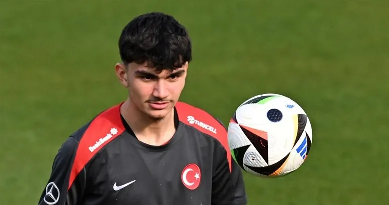 Fenerbahçe çift koldan