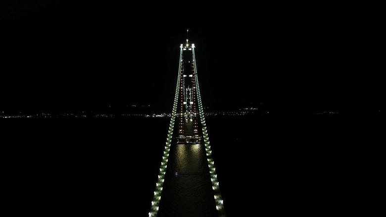 1915 Çanakkale Köprüsü ışıl ışıl oldu! Seyrine doyumsuz manzara