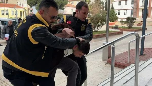 eski-aydinspor-baskani-ve-kardesini-katleden-caniden-kan-donduran-itiraf-bana-komplo-kurdu-1792502973856.png