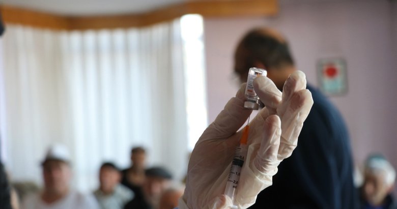 Korona aşısı orucu bozar mı? Diyanet’ten açıklama