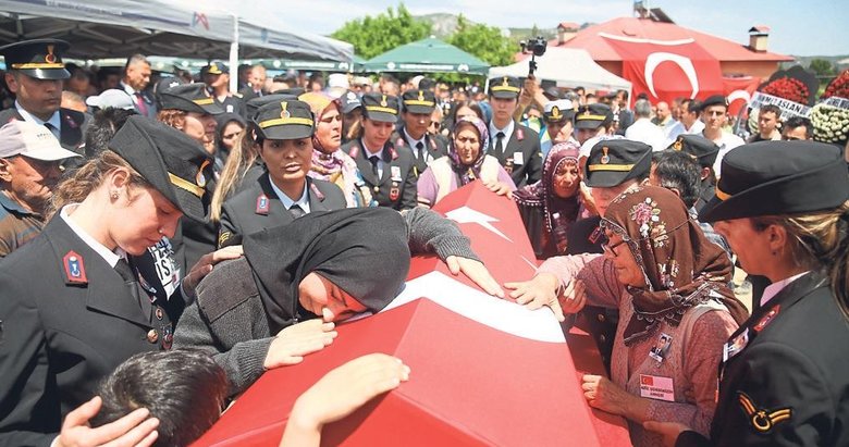 Şehitlerimizi sonsuzluğa uğurladık