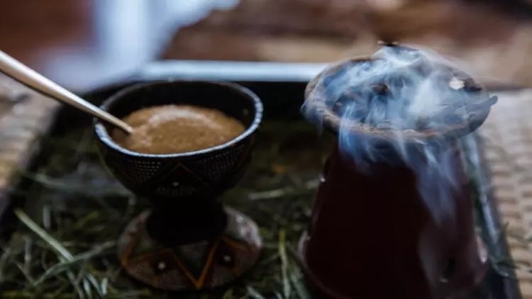 Evinizdeki negatif enerjiden kurtulmak için bu tütsüleri deneyin!