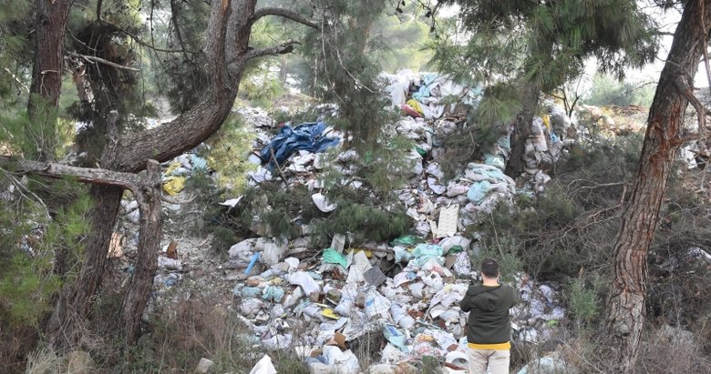 Buca’daki moloz yığınları vatandaşları çileden çıkardı! CHP’li belediye sonunda açıklama yaptı