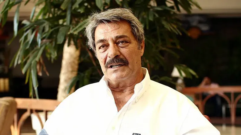 kadir-inanirin-vefatiyla-ilgili-carpici-iddia-levent-inanirdan-ihmal-aciklamasi-gozler-julide-kuralda-1792064178602.png