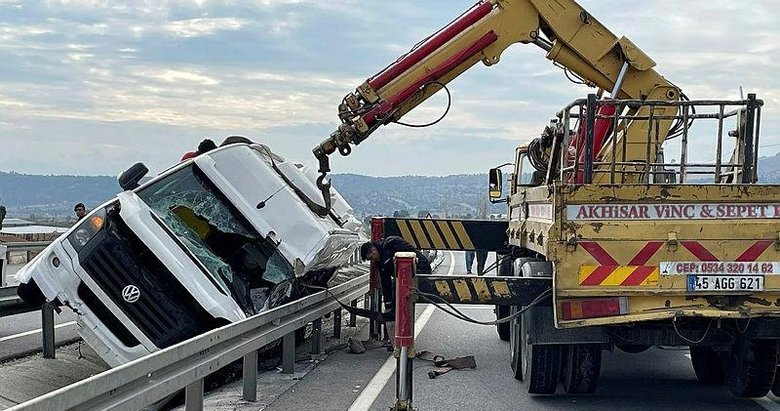 Osmaniyespor taraftarları Manisa’da kaza geçirdi